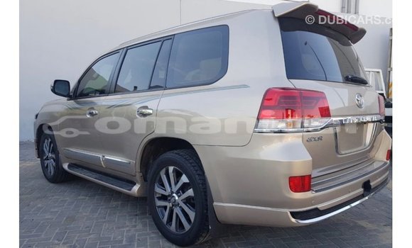 Buy Import Toyota Land Cruiser Other Car in Import - Dubai in Dhufar Buy Import Toyota Land Cruiser Other Car in Import - Dubai in Dhufar