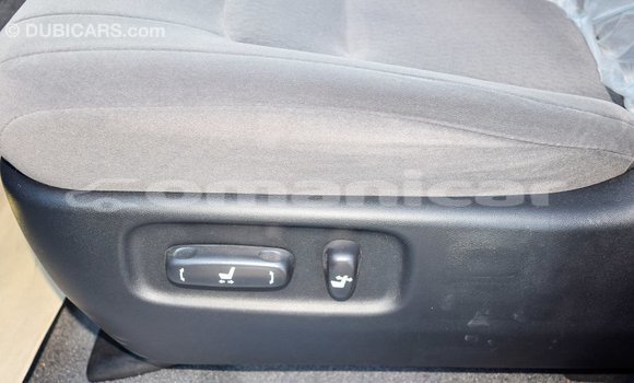 Buy Import Toyota Land Cruiser White Car in Import - Dubai in Dhufar Buy Import Toyota Land Cruiser White Car in Import - Dubai in Dhufar