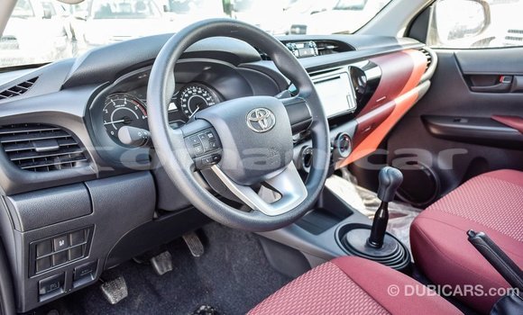 Buy Import Toyota Hilux White Car in Import - Dubai in Dhufar Buy Import Toyota Hilux White Car in Import - Dubai in Dhufar