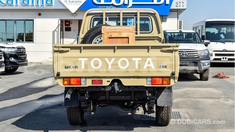 Big with watermark toyota land cruiser dhufar import dubai 2451