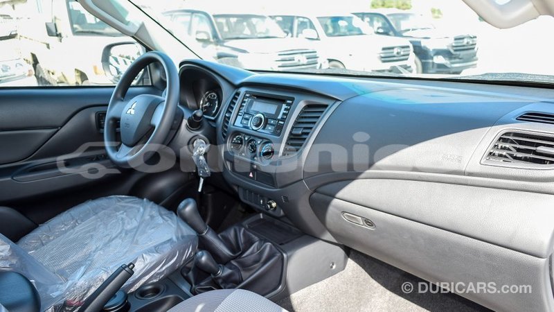 Big with watermark mitsubishi l200 dhufar import dubai 2452