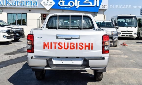 Buy Import Mitsubishi L200 White Car in Import - Dubai in Dhufar Buy Import Mitsubishi L200 White Car in Import - Dubai in Dhufar