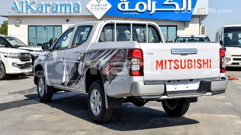 Big with watermark mitsubishi l200 dhufar import dubai 2452