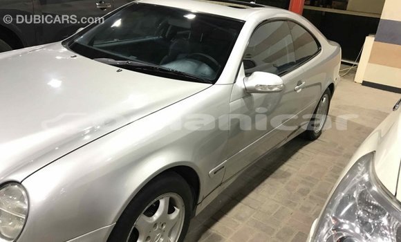 Buy Import Mercedes-Benz 190 (W201) Other Car in Import - Dubai in Dhufar Buy Import Mercedes-Benz 190 (W201) Other Car in Import - Dubai in Dhufar
