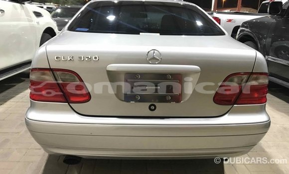 Buy Import Mercedes-Benz 190 (W201) Other Car in Import - Dubai in Dhufar Buy Import Mercedes-Benz 190 (W201) Other Car in Import - Dubai in Dhufar