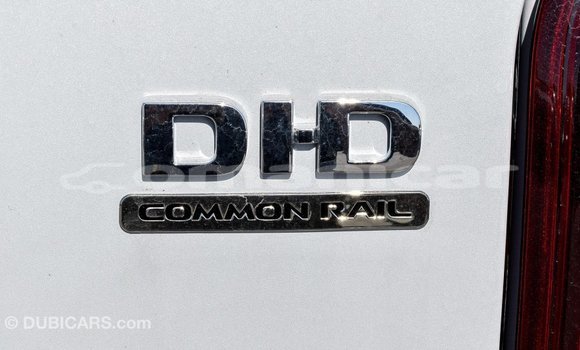 Buy Import Mitsubishi L200 White Car in Import - Dubai in Dhufar Buy Import Mitsubishi L200 White Car in Import - Dubai in Dhufar