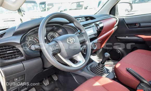 Buy Import Toyota Hilux White Car in Import - Dubai in Dhufar Buy Import Toyota Hilux White Car in Import - Dubai in Dhufar