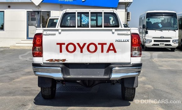 Buy Import Toyota Hilux White Car in Import - Dubai in Dhufar Buy Import Toyota Hilux White Car in Import - Dubai in Dhufar