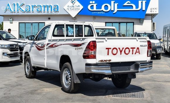 Buy Import Toyota Hilux White Car in Import - Dubai in Dhufar Buy Import Toyota Hilux White Car in Import - Dubai in Dhufar