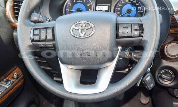 Buy Import Toyota Hilux White Car in Import - Dubai in Dhufar Buy Import Toyota Hilux White Car in Import - Dubai in Dhufar