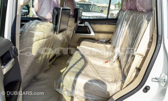 Buy Import Toyota Land Cruiser White Car in Import - Dubai in Dhufar Buy Import Toyota Land Cruiser White Car in Import - Dubai in Dhufar