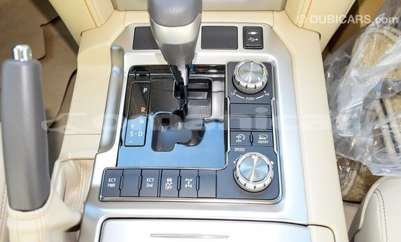 Buy Import Toyota Land Cruiser Black Car in Import - Dubai in Dhufar Buy Import Toyota Land Cruiser Black Car in Import - Dubai in Dhufar