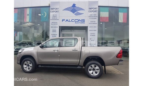 Buy Import Toyota Hilux Other Car in Import - Dubai in Dhufar Buy Import Toyota Hilux Other Car in Import - Dubai in Dhufar