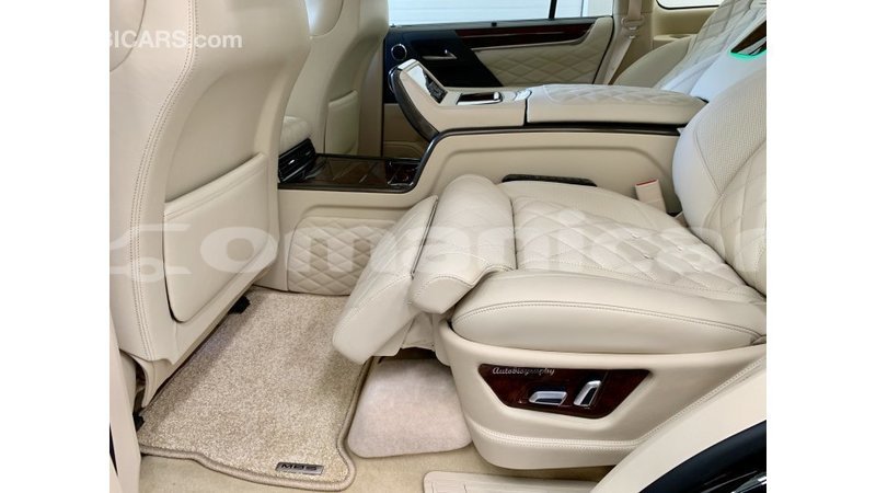 Big with watermark lexus lx dhufar import dubai 2469