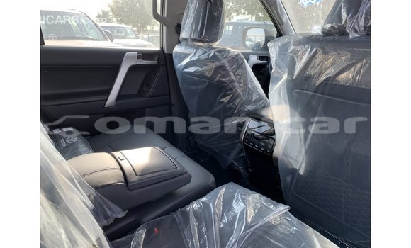 Buy Import Toyota Prado Black Car in Import - Dubai in Dhufar Buy Import Toyota Prado Black Car in Import - Dubai in Dhufar