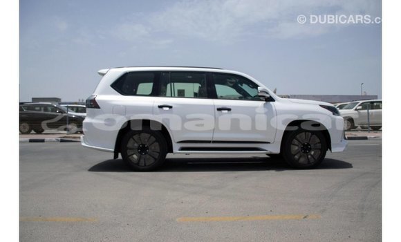 Buy Import Lexus LX White Car in Import - Dubai in Dhufar Buy Import Lexus LX White Car in Import - Dubai in Dhufar