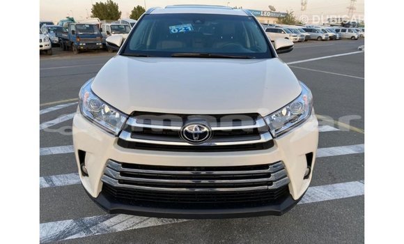 Buy Import Toyota Highlander White Car in Import - Dubai in Dhufar Buy Import Toyota Highlander White Car in Import - Dubai in Dhufar