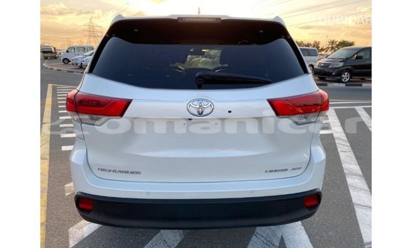 Buy Import Toyota Highlander White Car in Import - Dubai in Dhufar Buy Import Toyota Highlander White Car in Import - Dubai in Dhufar