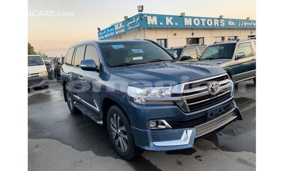 Buy Import Toyota Land Cruiser Blue Car in Import - Dubai in Dhufar Buy Import Toyota Land Cruiser Blue Car in Import - Dubai in Dhufar