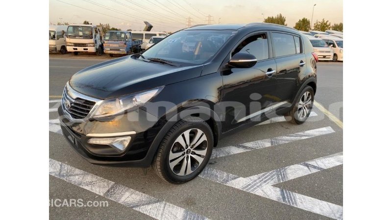 Big with watermark kia sportage dhufar import dubai 2479