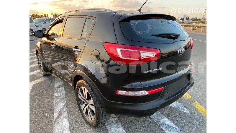 Big with watermark kia sportage dhufar import dubai 2479