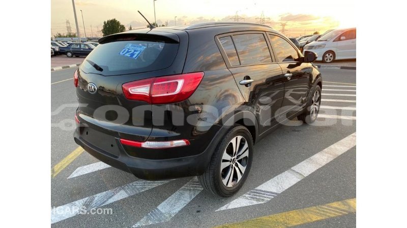 Big with watermark kia sportage dhufar import dubai 2479
