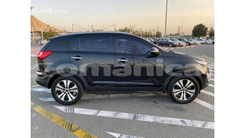 Big with watermark kia sportage dhufar import dubai 2479