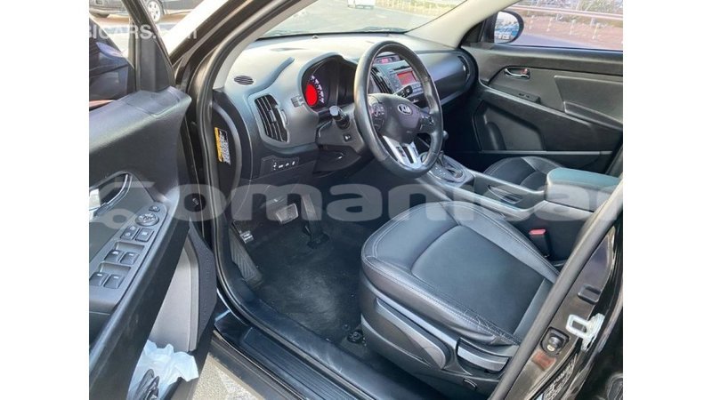 Big with watermark kia sportage dhufar import dubai 2479