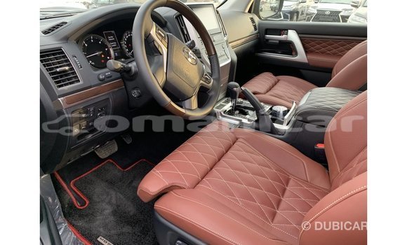 Buy Import Toyota Land Cruiser Black Car in Import - Dubai in Dhufar Buy Import Toyota Land Cruiser Black Car in Import - Dubai in Dhufar
