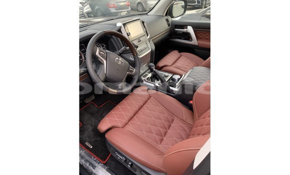 Buy Import Toyota Land Cruiser Black Car in Import - Dubai in Dhufar Buy Import Toyota Land Cruiser Black Car in Import - Dubai in Dhufar