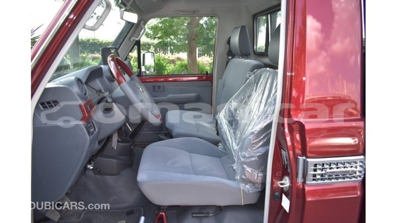 Big with watermark toyota land cruiser dhufar import dubai 2486