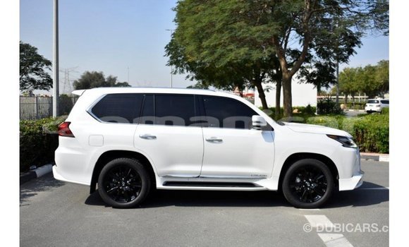 Buy Import Lexus LX White Car in Import - Dubai in Dhufar Buy Import Lexus LX White Car in Import - Dubai in Dhufar