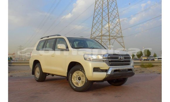 Buy Import Toyota Land Cruiser White Car in Import - Dubai in Dhufar Buy Import Toyota Land Cruiser White Car in Import - Dubai in Dhufar