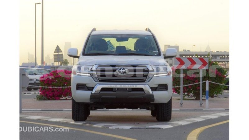 Big with watermark toyota land cruiser dhufar import dubai 2500