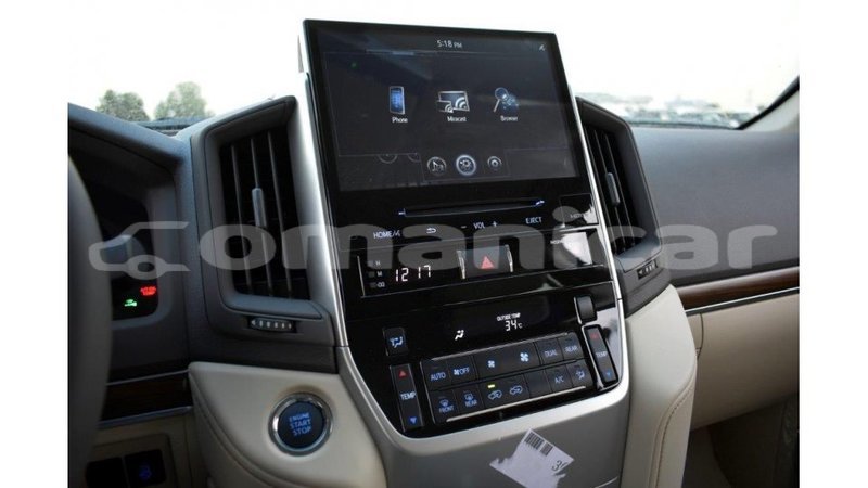 Big with watermark toyota land cruiser dhufar import dubai 2500