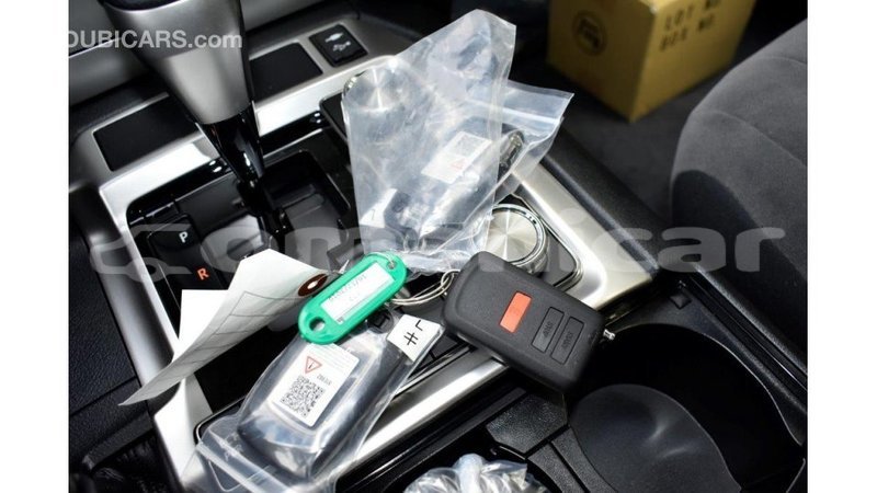 Big with watermark toyota land cruiser dhufar import dubai 2510