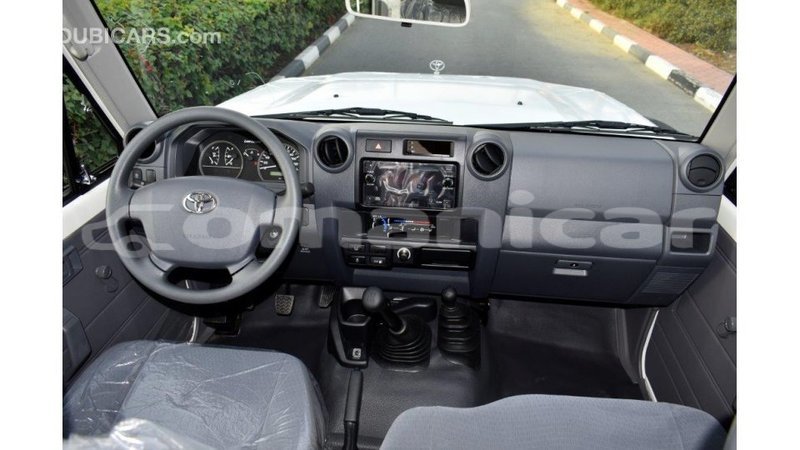 Big with watermark toyota land cruiser dhufar import dubai 2517