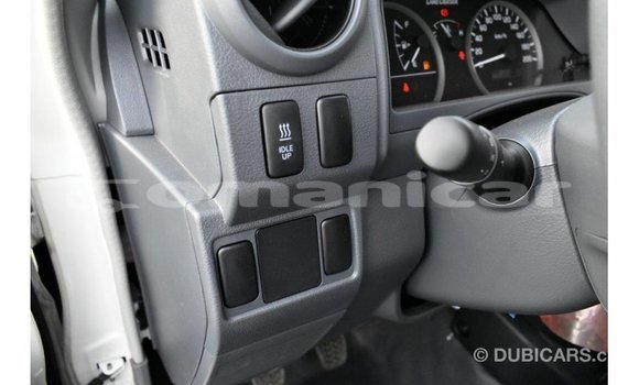 Buy Import Toyota Land Cruiser White Car in Import - Dubai in Dhufar Buy Import Toyota Land Cruiser White Car in Import - Dubai in Dhufar