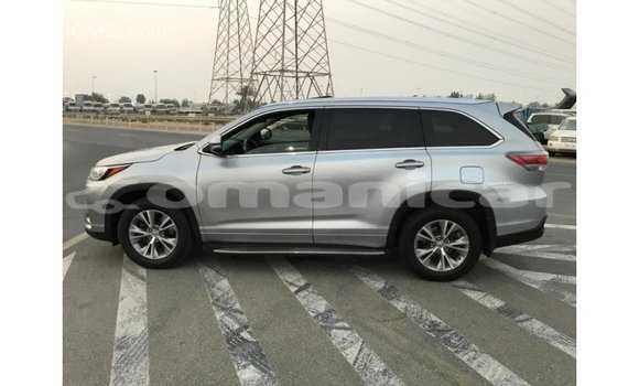 Buy Import Toyota Highlander Other Car in Import - Dubai in Dhufar Buy Import Toyota Highlander Other Car in Import - Dubai in Dhufar