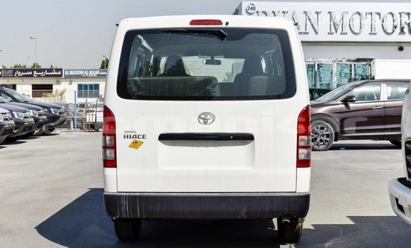 Buy Import Toyota Hiace White Car in Import - Dubai in Dhufar Buy Import Toyota Hiace White Car in Import - Dubai in Dhufar