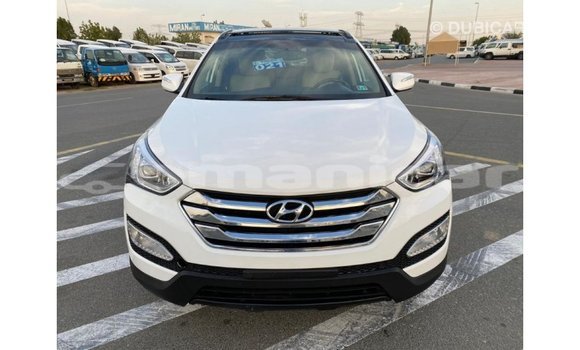 Buy Import Hyundai Santa Fe White Car in Import - Dubai in Dhufar Buy Import Hyundai Santa Fe White Car in Import - Dubai in Dhufar