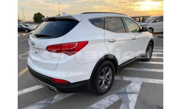 Buy Import Hyundai Santa Fe White Car in Import - Dubai in Dhufar Buy Import Hyundai Santa Fe White Car in Import - Dubai in Dhufar