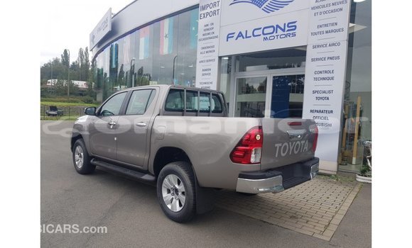 Buy Import Toyota Hilux Other Car in Import - Dubai in Dhufar Buy Import Toyota Hilux Other Car in Import - Dubai in Dhufar