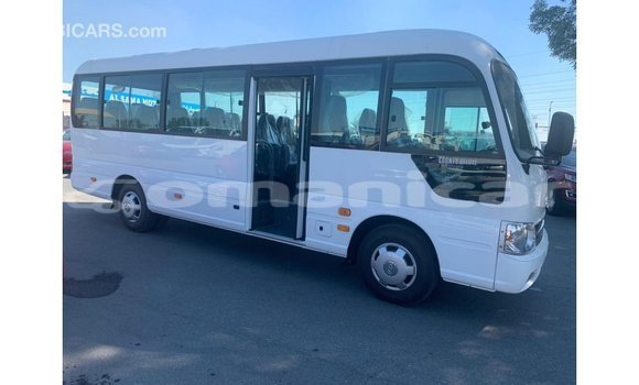 Buy Import Hyundai Accent White Car in Import - Dubai in Dhufar Buy Import Hyundai Accent White Car in Import - Dubai in Dhufar