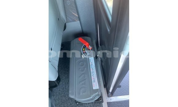 Buy Import Hyundai Accent White Car in Import - Dubai in Dhufar Buy Import Hyundai Accent White Car in Import - Dubai in Dhufar