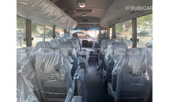 Buy Import Hyundai Accent White Car in Import - Dubai in Dhufar Buy Import Hyundai Accent White Car in Import - Dubai in Dhufar