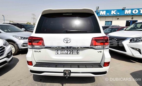 Buy Import Toyota Land Cruiser White Car in Import - Dubai in Dhufar Buy Import Toyota Land Cruiser White Car in Import - Dubai in Dhufar