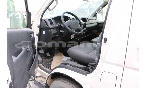 Buy Import Toyota Hiace White Car in Import - Dubai in Dhufar Buy Import Toyota Hiace White Car in Import - Dubai in Dhufar