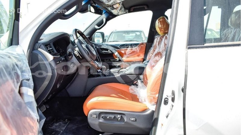 Big with watermark lexus lx dhufar import dubai 2552