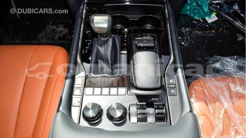 Big with watermark lexus lx dhufar import dubai 2552